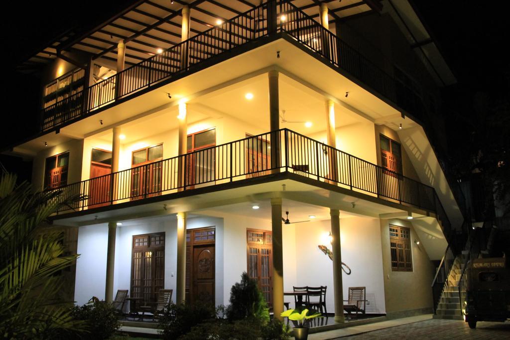 Coral Palm Villa And Apartment Unawatuna Bagian luar foto