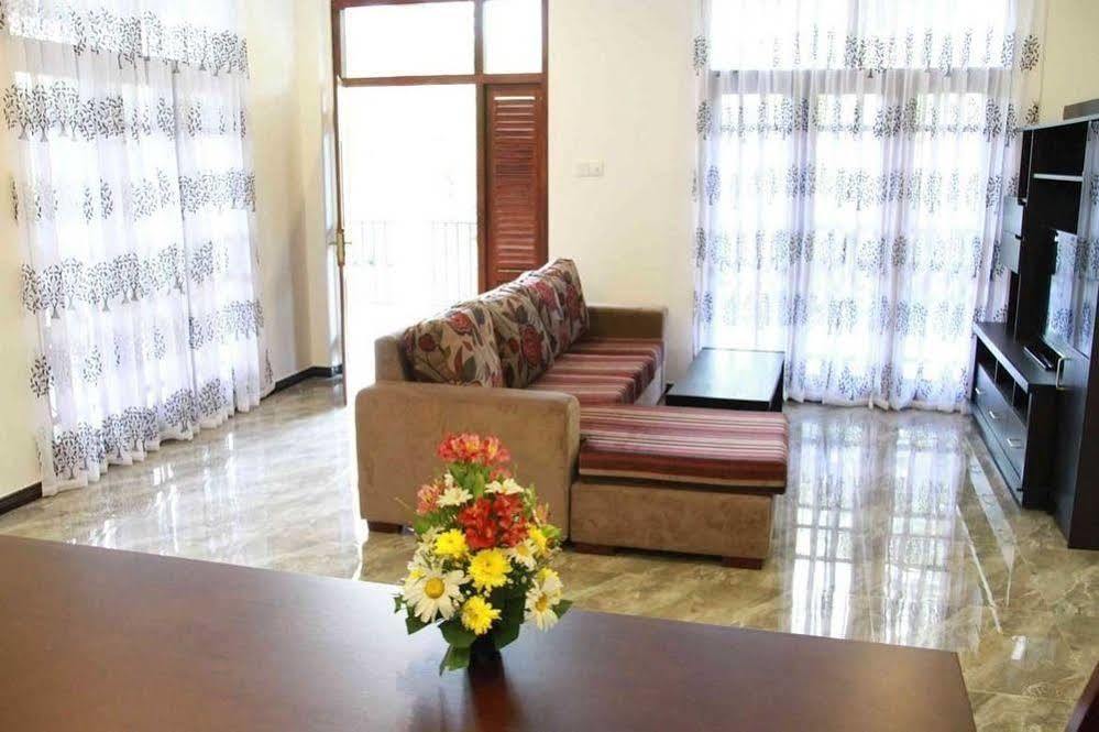 Coral Palm Villa And Apartment Unawatuna Bagian luar foto
